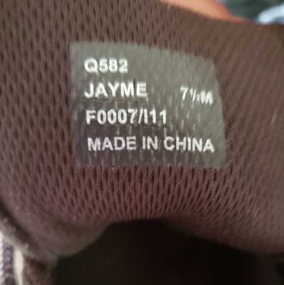 Coach running shoes. 7.5 - Picture 4 of 5